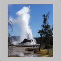 25- Castle Geyser 1.jpg