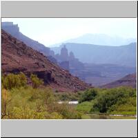 05- Colorado River.jpg