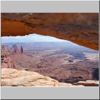 03- Under The Arch.jpg